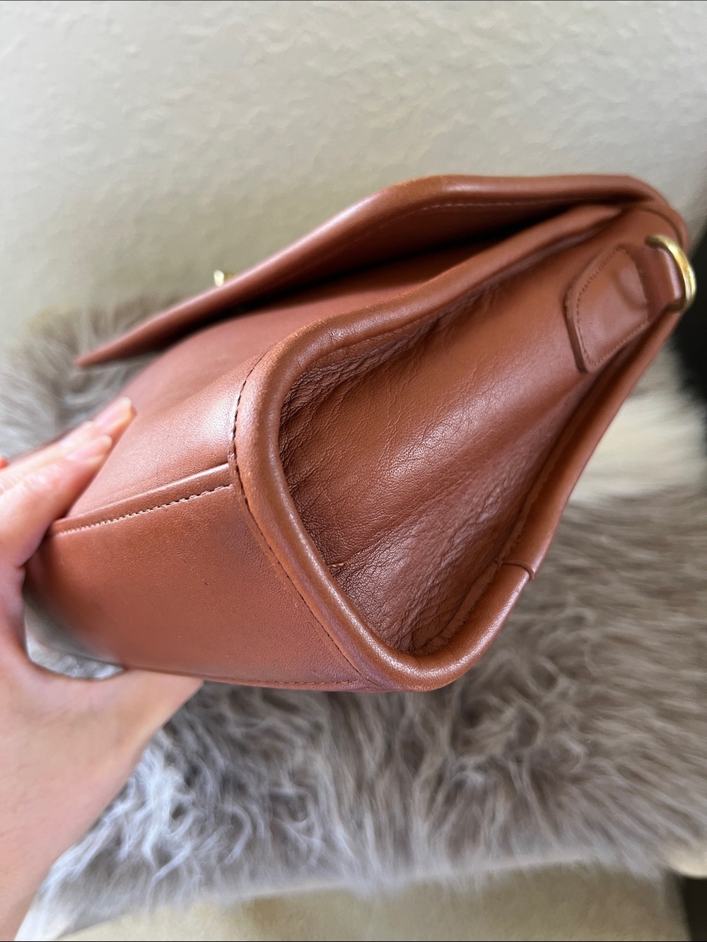 Vintage Coach 9870 Court Bag in British Tan - No Hangtag - Picture 5 of 16